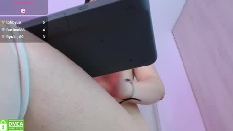 LauryMoons online show from September 22, 12:15 am