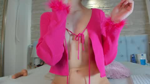 Snapshot of lauryncopper chatting on February 8, 1:01 pm Lauryn online show from February 8, 1:01 pm