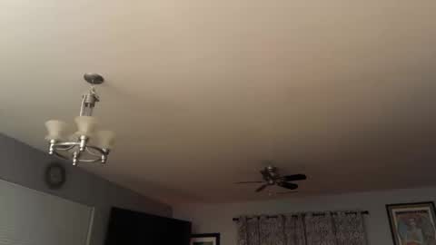 lausfavorite online show from October 14, 6:16 am