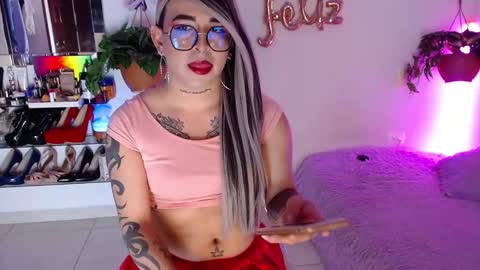 Snapshot of laveneno_ortiz07 chatting on September 8, 11:26 pm Cristina online show from September 8, 11:26 pm