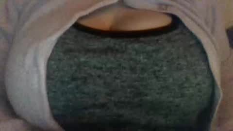 layannalea online show from April 24, 5:20 am