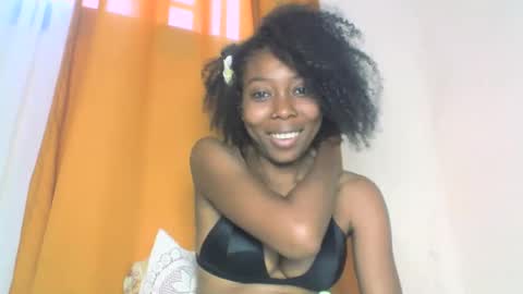 layannek online show from October 11, 8:19 am