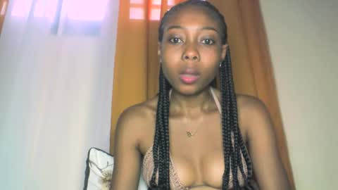 layannek online show from October 21, 12:54 pm