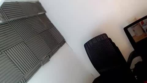 layla47649867 online show from January 16, 1:47 am