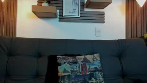 Layla online show from September 25, 2:40 am