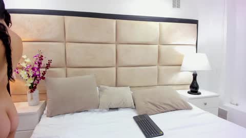 Layla And Fox  online show from January 28, 8:26 pm