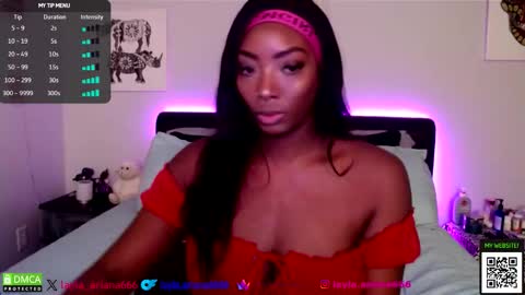 laylaariana online show from January 11, 4:29 am