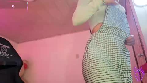 laylafoxy_tay online show from October 18, 4:38 am