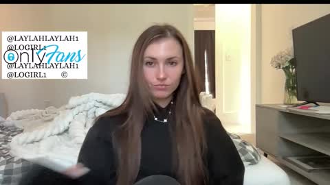 laylahlaylah1 online show from January 11, 4:35 pm