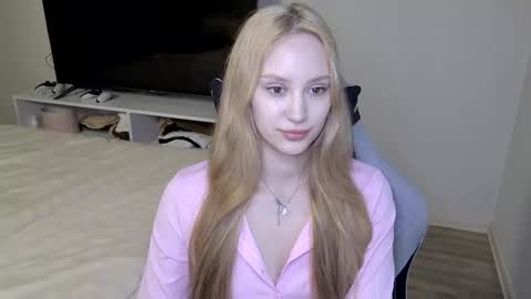 LaylaPretty001 online show from April 4, 7:59 am