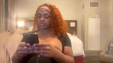 Sexy SImone online show from November 7, 6:05 am