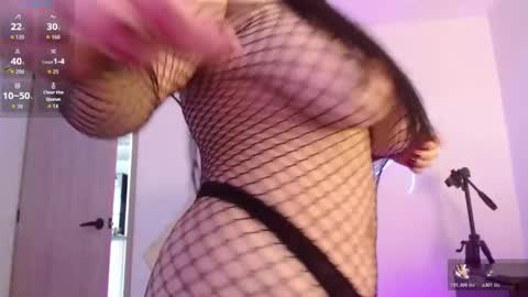 Vannessa  online show from February 25, 1:04 pm