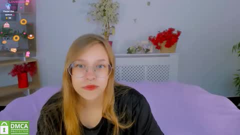 Snapshot of layriantavee chatting on September 10, 6:03 am layriantavee online show from September 10, 6:03 am