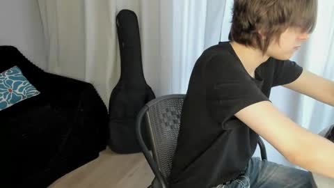 Alex online show from March 25, 5:36 am