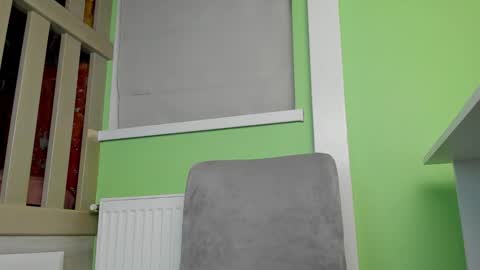 Alex online show from February 4, 1:42 am