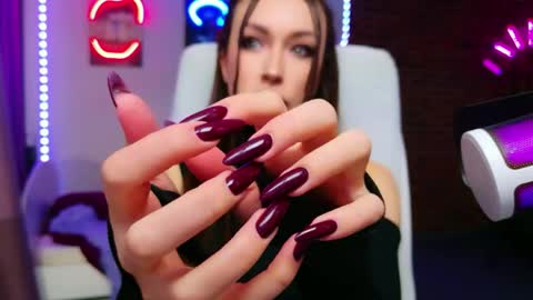 lea_loon online show from May 24, 11:28 am