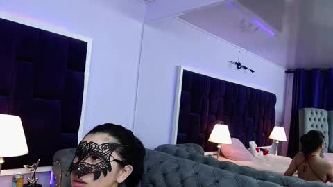 Snapshot of lea_moreau_ chatting on March 6, 3:13 am LeaMoreau online show from March 6, 3:13 am