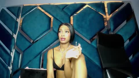 lea sewwtly online show from October 1, 12:48 pm