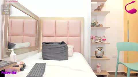 Lea online show from February 27, 8:20 pm