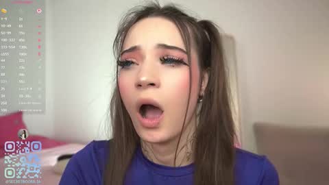 Lia Moon online show from February 7, 9:07 pm