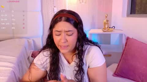 Leah online show from October 1, 4:06 pm