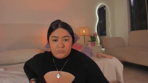 Leah online show from October 28, 4:08 pm