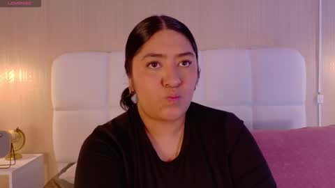 Leah online show from October 11, 5:27 pm