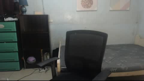 leah_fucker online show from May 14, 11:36 pm