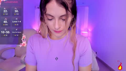 Leah  Greyy online show from December 6, 3:50 pm