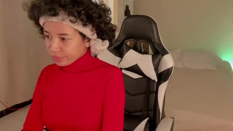 leahaltomm online show from March 1, 6:54 pm