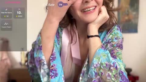 Leah Sparkles online show from December 5, 2:50 pm
