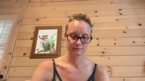 Snapshot of leahwilde chatting on September 20, 7:39 pm Lee online show from September 20, 7:39 pm