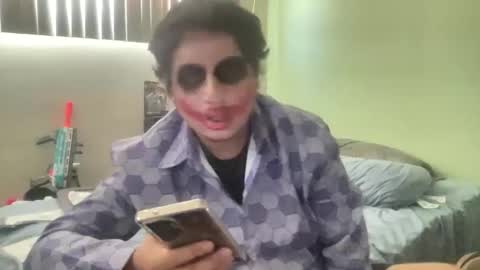 leakynutt online show from November 3, 8:10 pm