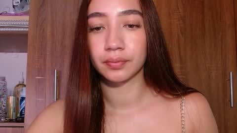 leanaalhub online show from March 14, 7:18 pm