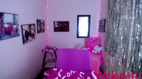 Leandra online show from February 13, 3:24 pm