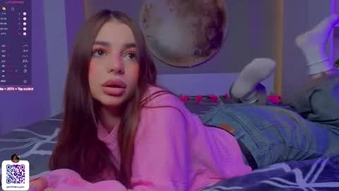 Sophie online show from March 6, 7:57 pm