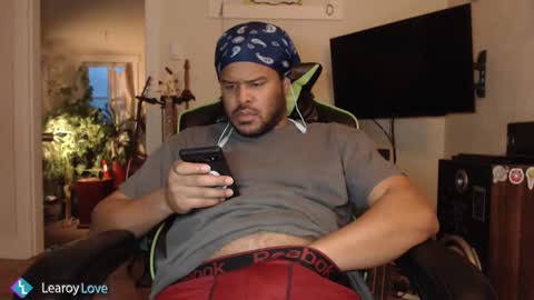 Learoy online show from December 16, 11:50 pm