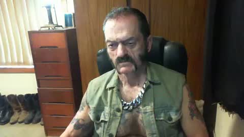 leathergreaser online show from March 6, 9:42 pm