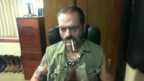 leathergreaser online show from February 23, 10:53 pm