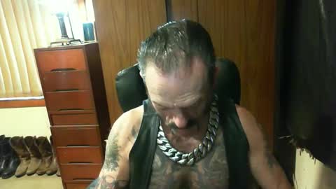 leathergreaser online show from February 9, 7:48 am