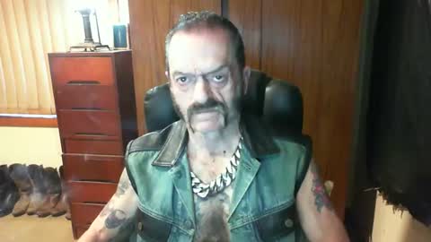 leathergreaser online show from February 24, 8:58 pm