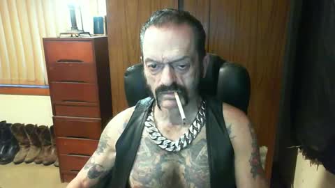 leathergreaser online show from January 24, 7:07 pm