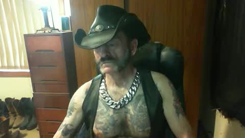 leathergreaser online show from March 30, 12:01 am