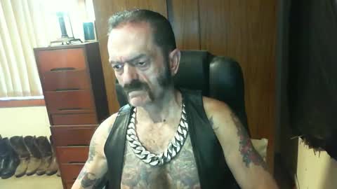 leathergreaser online show from February 10, 9:25 pm