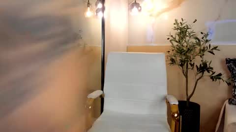    online show from November 20, 12:42 am