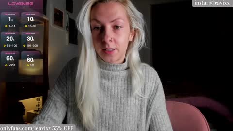 LeaVixx online show from December 22, 5:53 pm