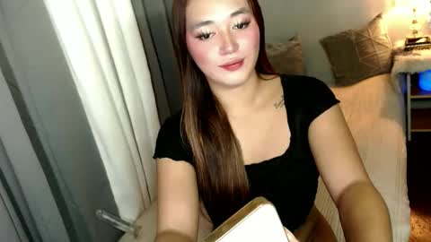 Snapshot of lebo_might chatting on December 6, 8:10 am Coleen online show from December 6, 8:10 am
