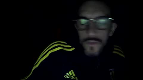 Snapshot of lebusheur3 chatting on December 26, 1:51 am Gigi online show from December 26, 1:51 am