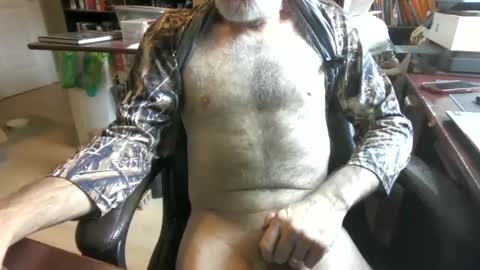 Lee Wilson online show from February 18, 3:41 pm