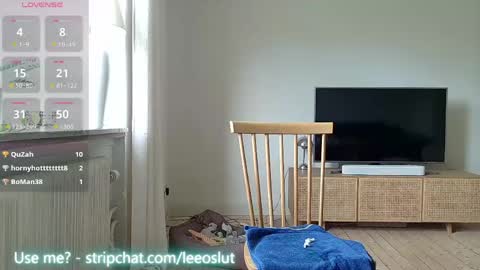 leeoslut_sc online show from May 16, 6:21 am